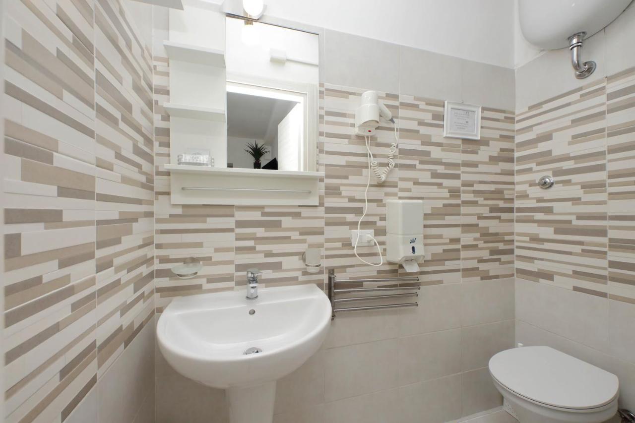 B&B Felicioni Фиумичино Екстериор снимка